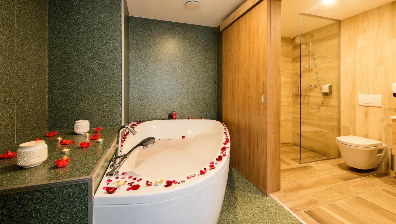 Akademia Hotel Balatonfüred Eksteriør billede