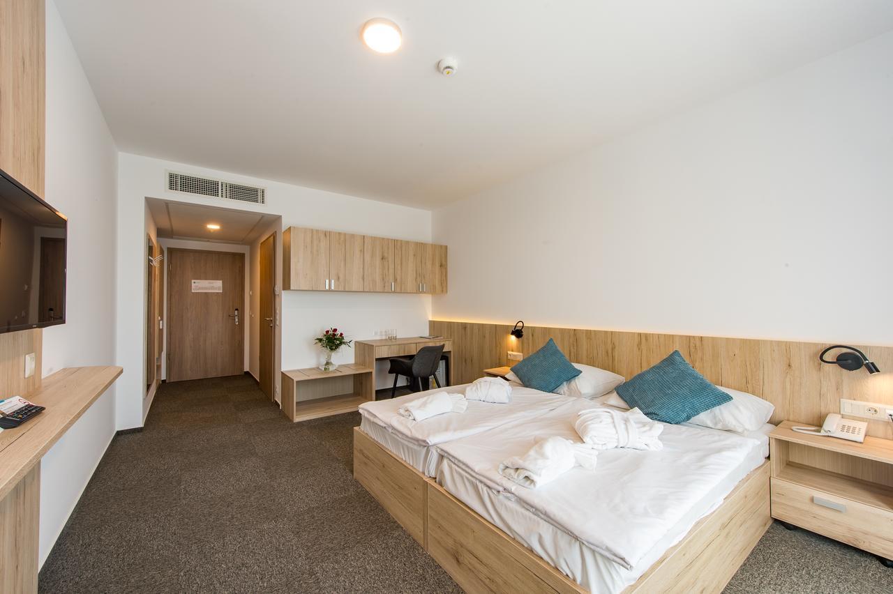 Akademia Hotel Balatonfüred Eksteriør billede