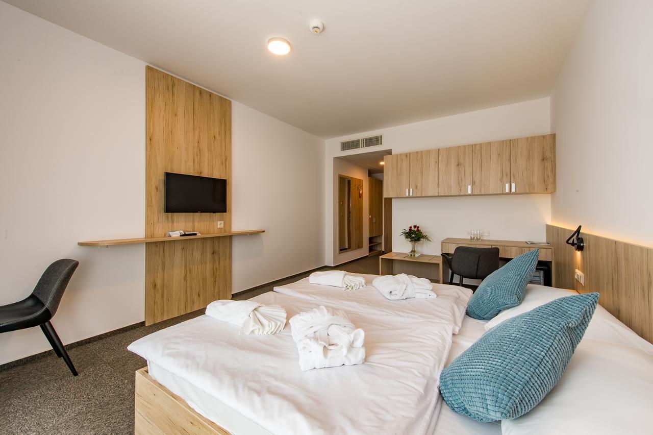 Akademia Hotel Balatonfüred Eksteriør billede